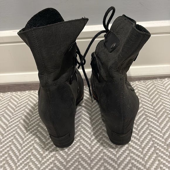 Sorel Women's Joan of Arctic Wedge II Boots - Picture 4 of 7